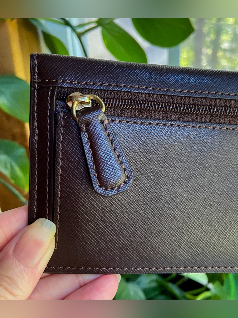 Coach New York Slim Envelope Wallet in Brown Crossgrain Leather. Corporate Chic - Picture 4 of 10
